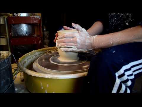 Throwing a teardrop porcelain vase