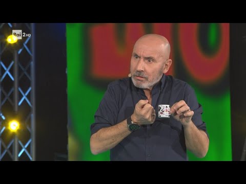 Maurizio Battista ci parla delle tante divertenti storie nate frequentando i Bar