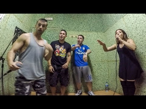 Santaflow, N-Kaese, Norykko, Dyem - De risas en el local de ensayo