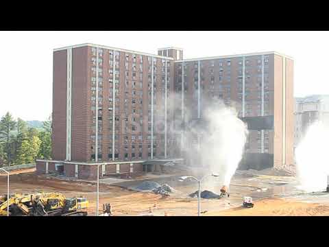 Demolición de edificios con explosivos.