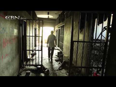 700 Club Interactive: War on Faith - October 3, 2014