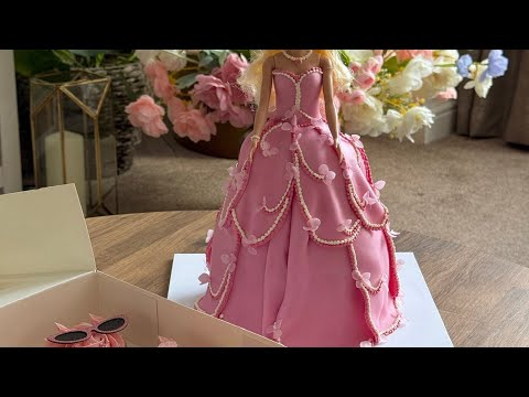 Decorate the most BEAUTIFUL Barbie cake with me💕🌸🎀💝