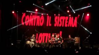 La fata + Il rock di capitan Uncino - Edoardo Bennato live - Porta di Roma - Roma 26/09/2015 - Vide
