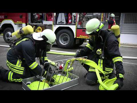 Realistische Unfalldarstellung: Übung von Feuerwehr und Rettungsdienst in Lindau