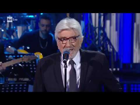 Gigi Proietti e Renzo Arbore cantano "Ma come fanno i marinai" - Una canzone da cantare 23/11/2019