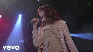 Florence + The Machine - Drumming Song (Live on Letterman)