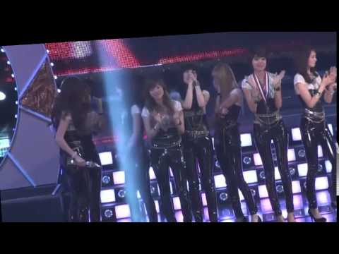 SNSD was so happy and cry for SuperJunior win the Golden Disk Award