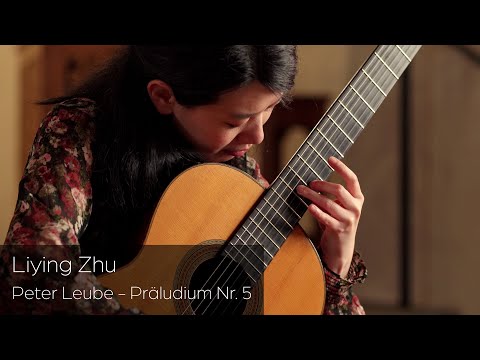Liying Zhu plays Präludium Nr. 5 by Peter Leube on a 1962 Ignacio Fleta Guitar