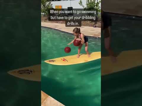 No days off 👏🏼🏄🏻‍♀️