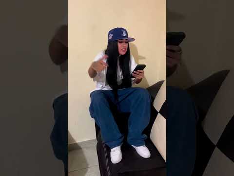 CHICANA ROSAS - LA PERRA MÁS LOCA (CHICANO RAP)