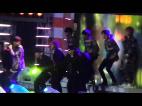 [Fancam HD] Tried to walk - B1A4 (K-pop Festival 121129 in Hanoi)