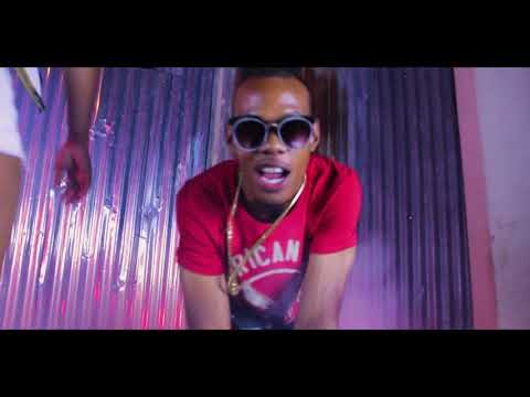 Patealo el terapeuta mucical y el tipo aqueel