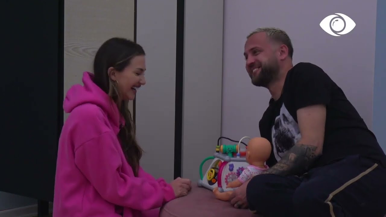 Kiara dhe Luizi argëtojnë Arbanën e vogël