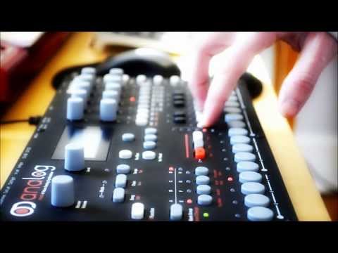 Elektron Analog Four MKI 4-Voice Desktop Polysynth with Sequencer image 4