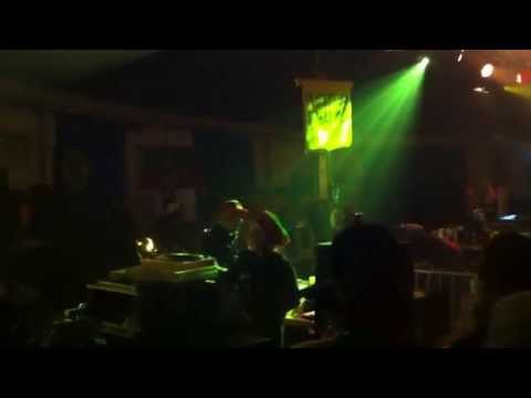 KING EARTHQUAKE & Messenger Douglas @ dub camp 2014