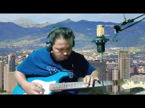 Bikining Itim guitar,