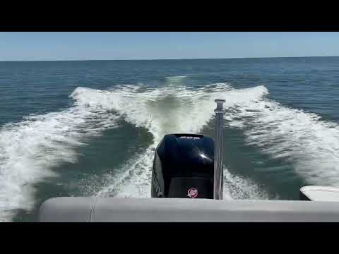 Sea-ray 220-SUNDECK video