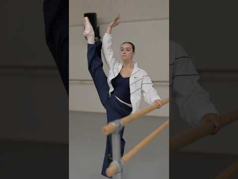 Little barre work 💕 #ballet #ballerina #balletdancer