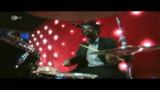 Gabriella Cilmi - Warm This Winter - Christmas Video Edit Version