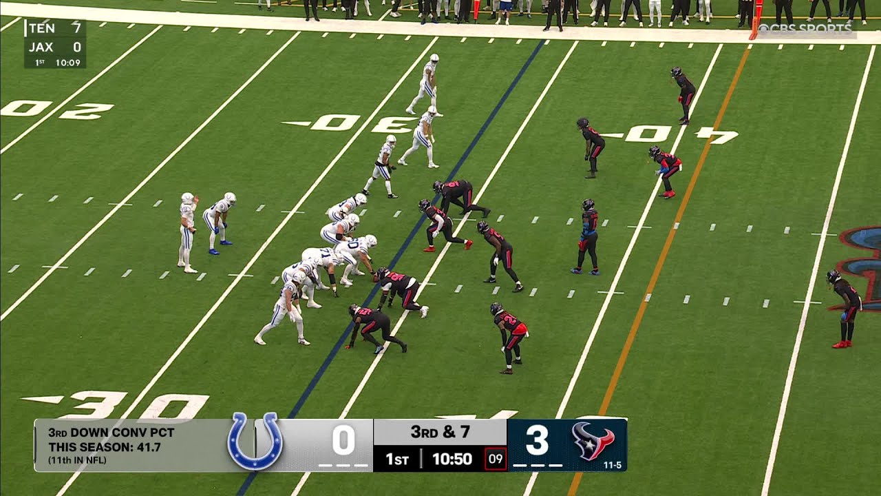 Riley Loenard throws a touchdown bomb in his first NFL start