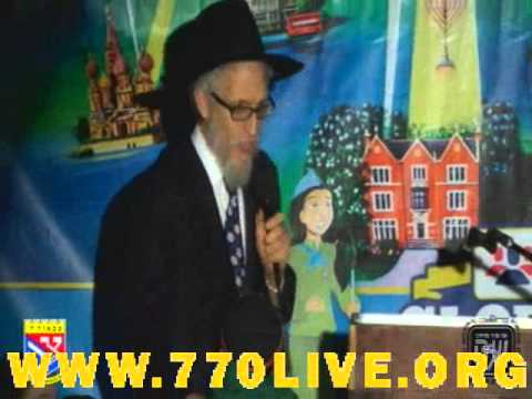 Chanuka Rally 5775 * * * Part # 1 * * * ChanukaLive.com at Lubavitch World Headquarters in 770