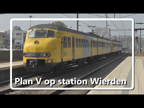 Mat'64 komt aan op station Wierden!
