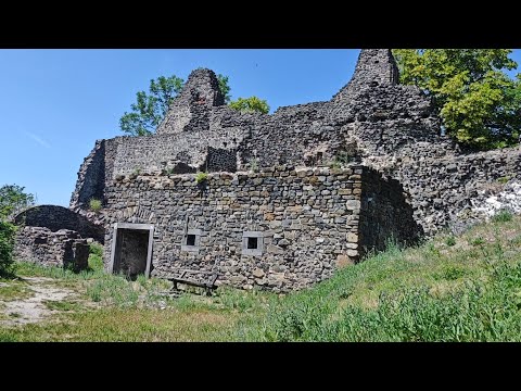 A magára hagyott Tátika vára