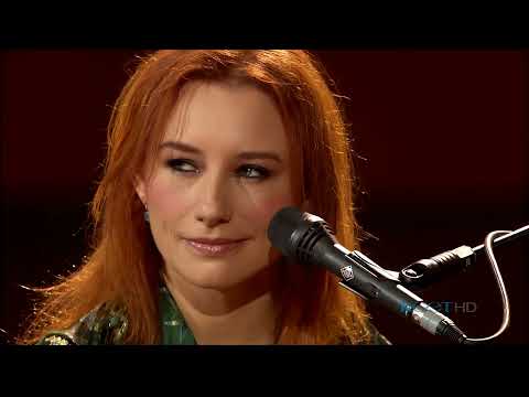Tori Amos - China at PBS Soundstage  - Live in Chicago 2003  -  4K 60fps - Upscale