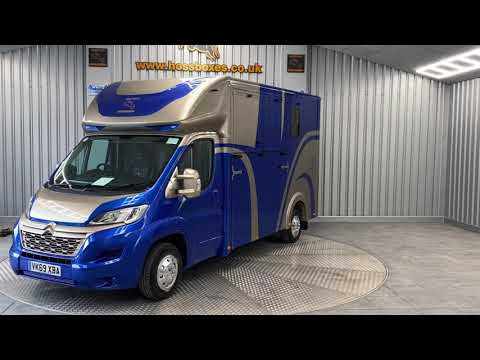 New 3.5 ton horsebox
