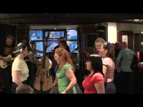 Black Cat Trio & Donna ''for ever much to long'' @ the Barge Brighouse