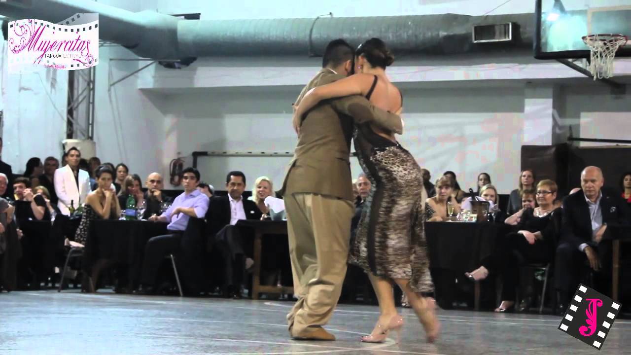 VIRGINIA PANDOLFI y JONATAN AGUERO (Milonga)