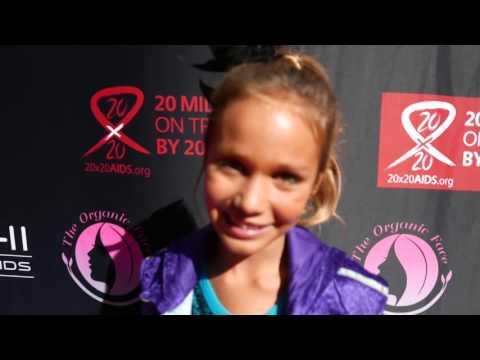 Fashion by Mahkenna - Roman Gulla runway walk