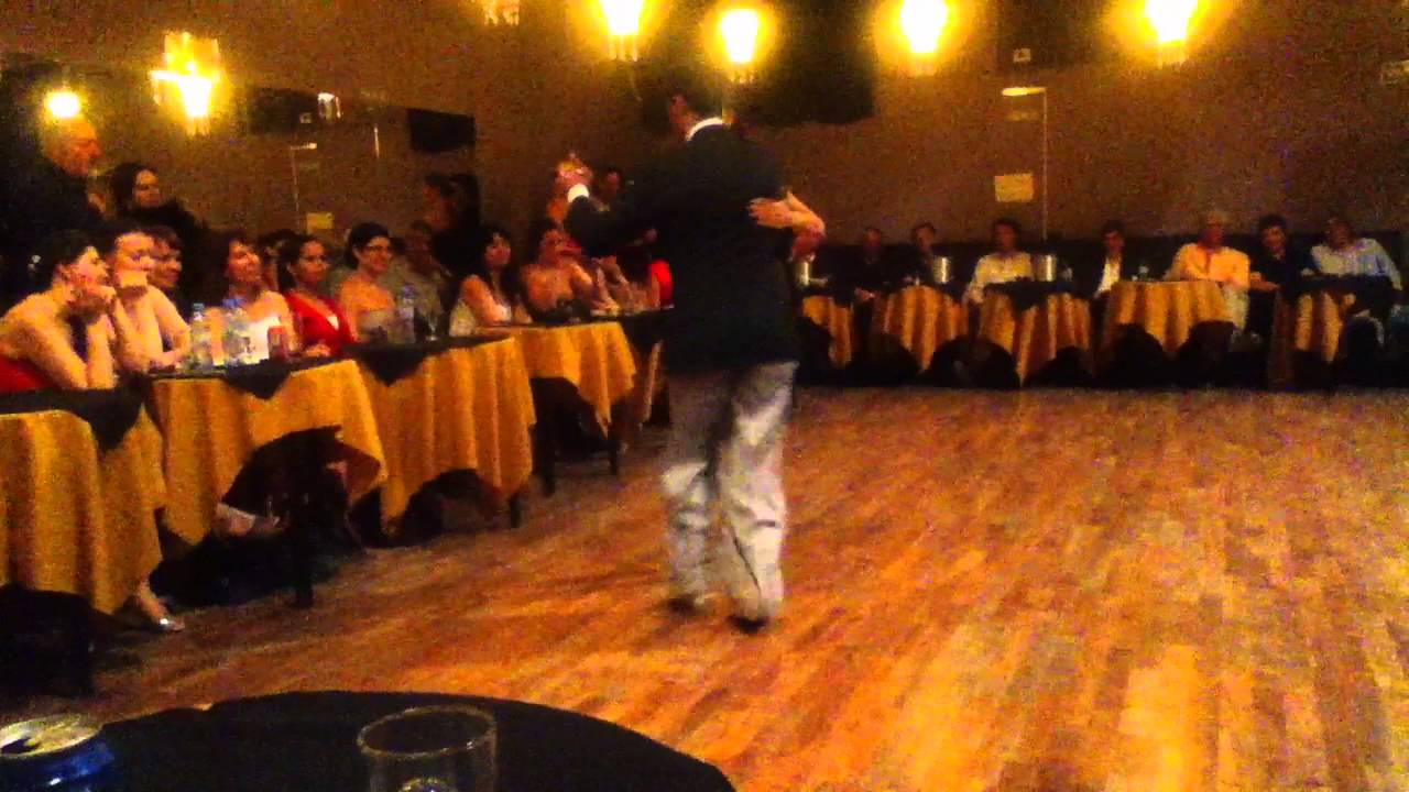 Bailaron Virginia Gomez & Christian Marquez (Los Totis) - En el Beso - 02/02/14 Part.2