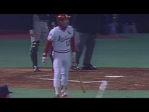 1987 WS Gm4: Lawless drills clutch homer, flips bat