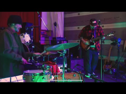 Hoot Owl Blues - Robert Connely Farr - Live at Green Auto #deltablues #bluesrock #countryblues