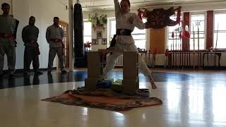 Download lagu Cassage d'une brique mp3 Download lagu Cassage d'une brique mp3