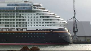 preview picture of video 'Cruise ship Disney Dream, voyage from the Meyer Shipyard Papenburg to the North Sea Nov. 12, 2010'