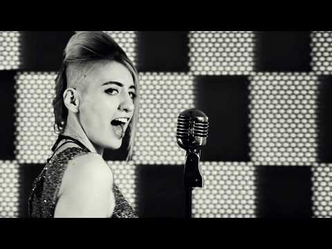 Camilla & i Bomboloni alla crema - Arriva la bomba cover