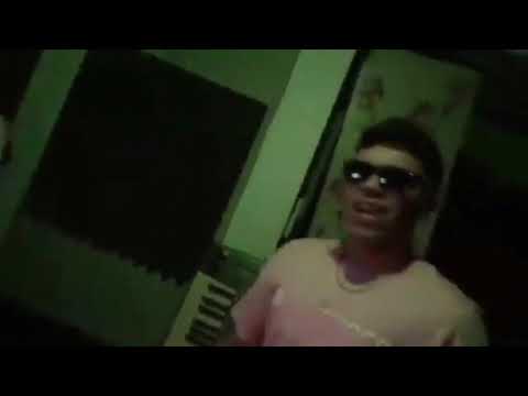 @santiago_g.pr Ft @Louisross_ - Que es la que hay (freestyle)