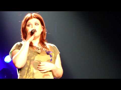 Kelly Clarkson - Because of You - Columbus, GA - 12/11/09 - Live