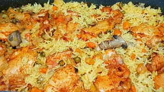 בקלי קלות- פרגיות ואורז בתבנית אחת (ליהי קרויץ - מטבח בקלי קלות) - התמונה מוצגת ישירות מתוך אתר האינטרנט יוטיוב. זכויות היוצרים בתמונה שייכות ליוצרה. קישור קרדיט למקור התוכן נמצא בתוך דף הסרטון