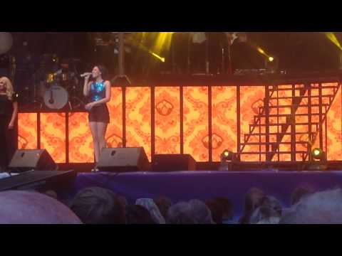 Love Me Like You Do-Mollie Lindén