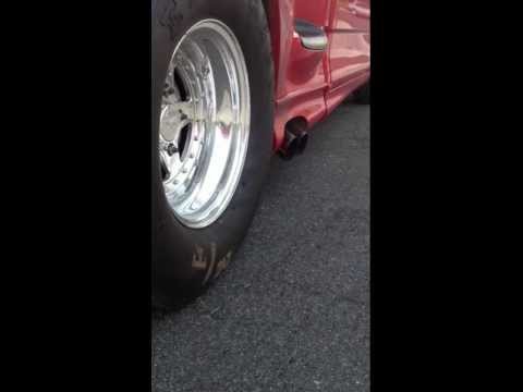 2001 Ford Lightning 720 RWHP 3.4l Whipple idle and rev.