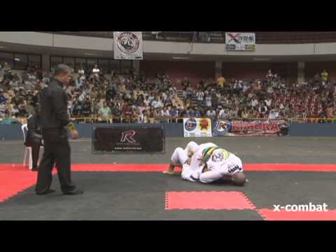 MUNDIAL ROCKSTRIKE 2012 - Luciano Gonçalves x Rodolfo Vieira by X-COMBAT