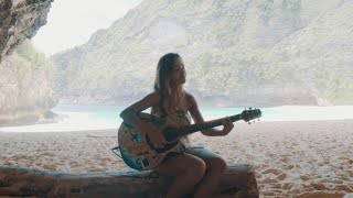 Gabi Luthai - Sozinho (Caetano Veloso) | #PorAiComGabiAsus