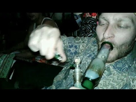 🎬📽 zebraville smoke sesh 🎥 Obama kush bongrip with uZp 👍