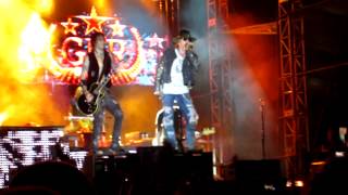 preview picture of video 'Guns N' Roses - Paradise City Live in Istanbul'