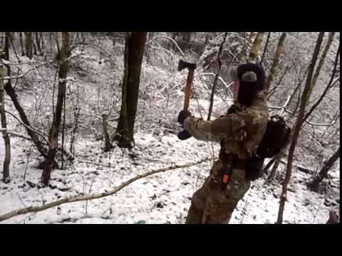 Jak przetrwać w lesie . Odcinek 1 - Jak ściąć drzewo.