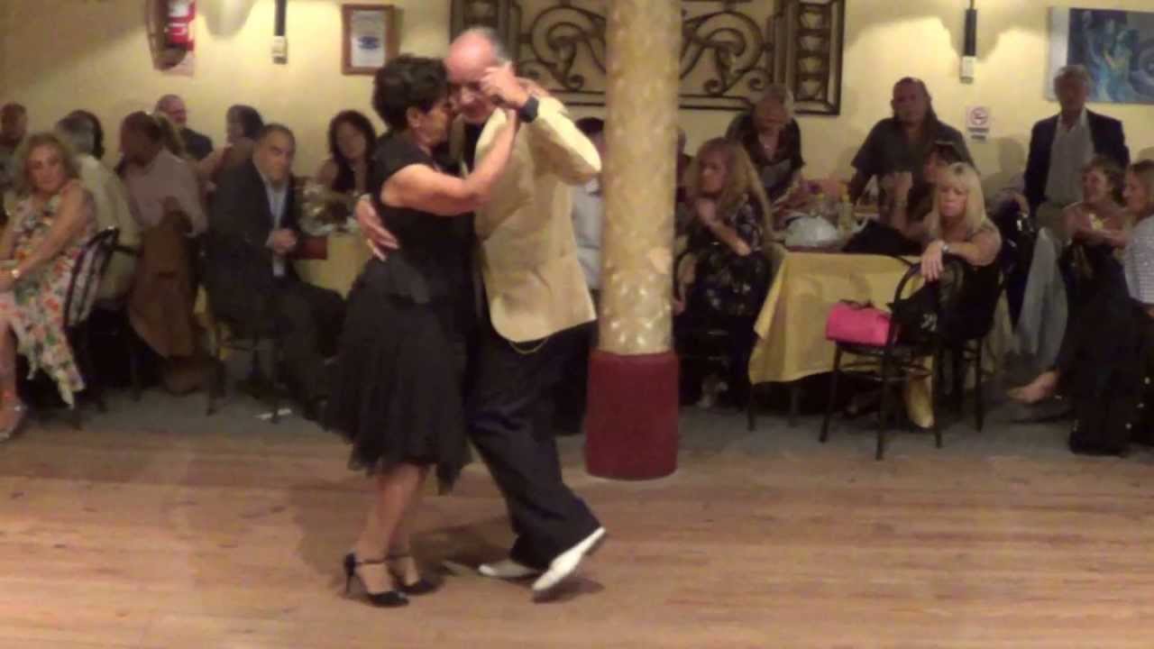 Coca y Osvaldo Cartery Tango "Sorbos Amargos" Demare- Miranda Club Gricel (Martes 23-04-13) 7/9