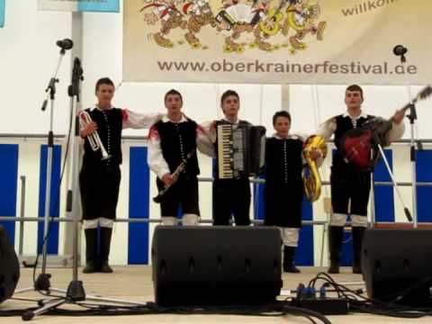 Mladi Korenjaki - Die Jungen Helden - Sirenenpolka